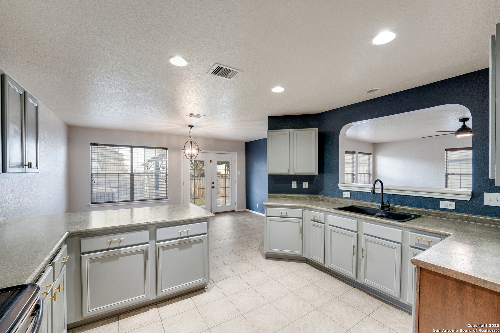 9815 Carswell Peak San Antonio TX 78245