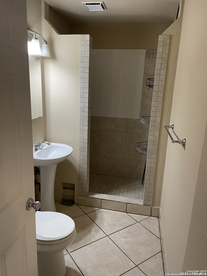 459 Kate Schenck San Antonio TX 78223