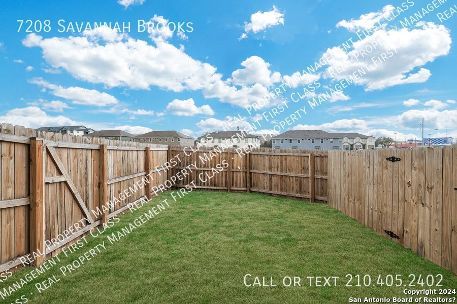7208 Savannah Brooks Live Oak TX 78233