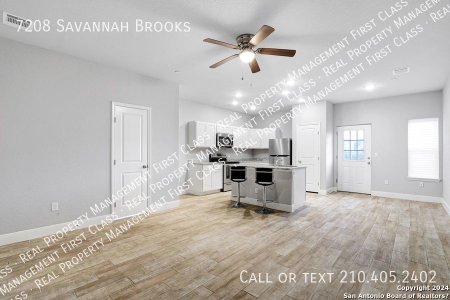 7208 Savannah Brooks Live Oak TX 78233