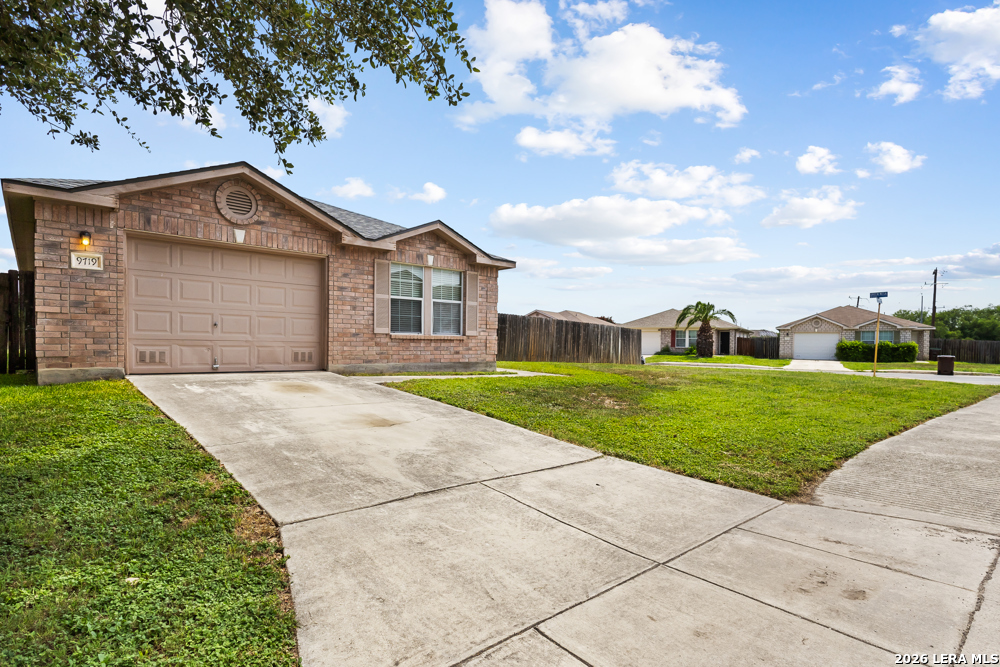 9719 Crescent Moon San Antonio TX 78245