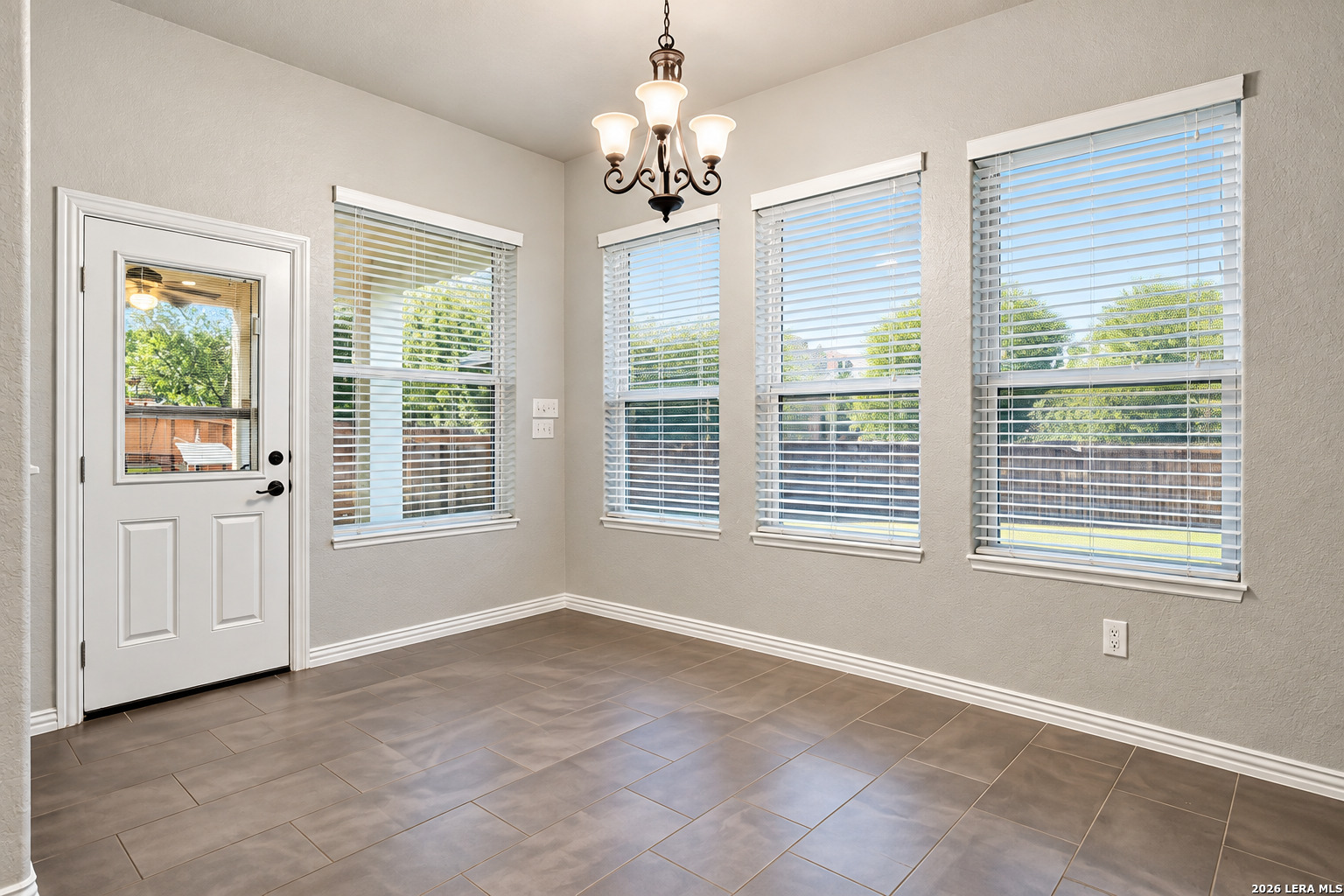 2143 Silent Fox San Antonio TX 78260