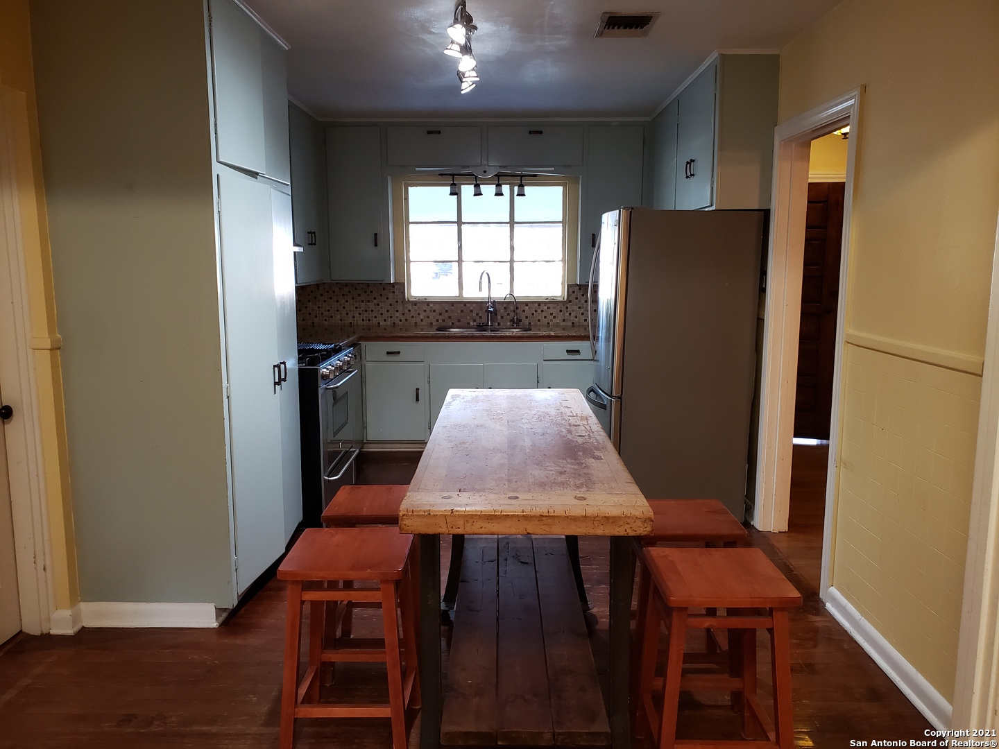 118 E Elmview Place Alamo Heights TX 78209