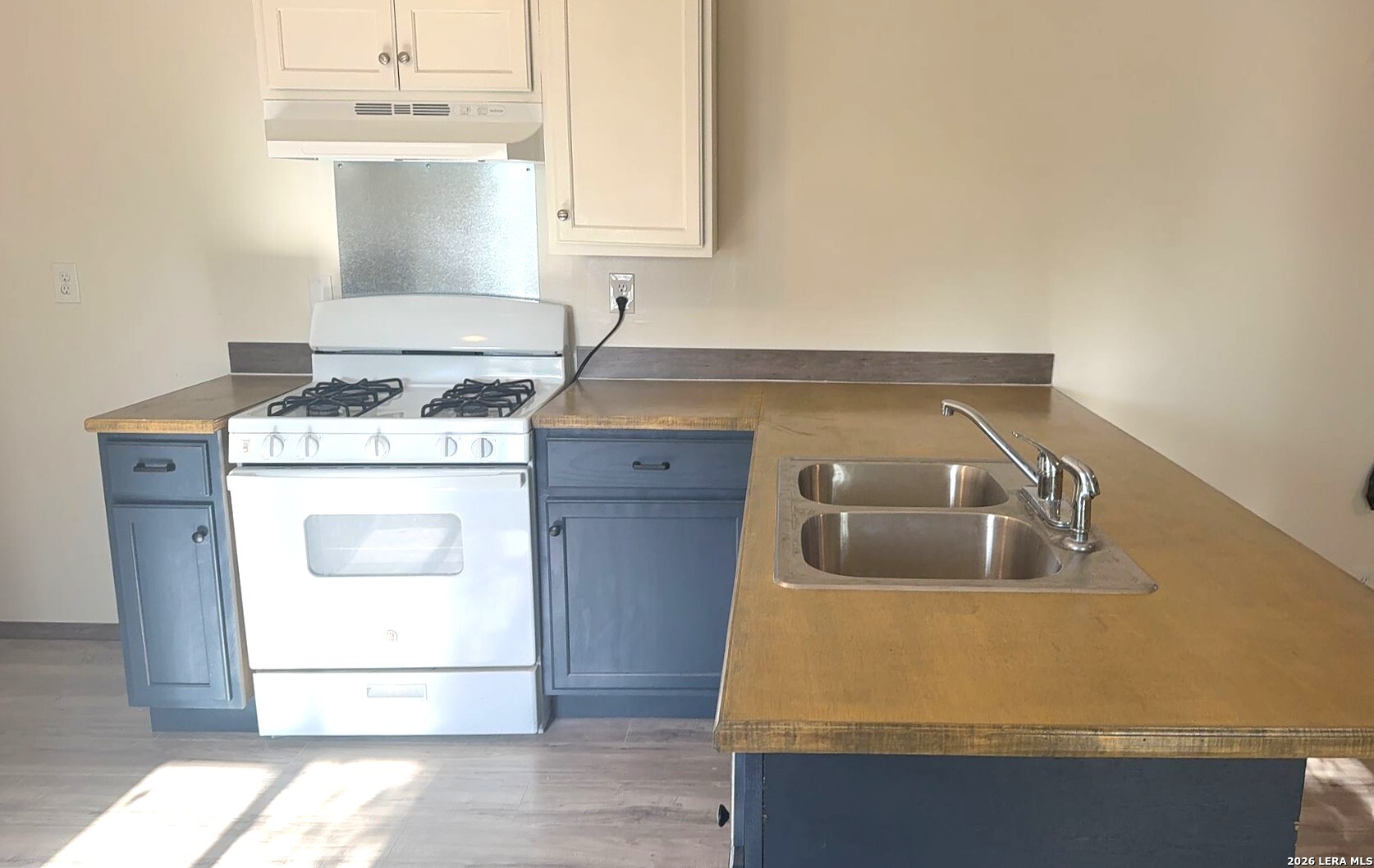 5700 S Horseshoe Bend San Antonio TX 78228