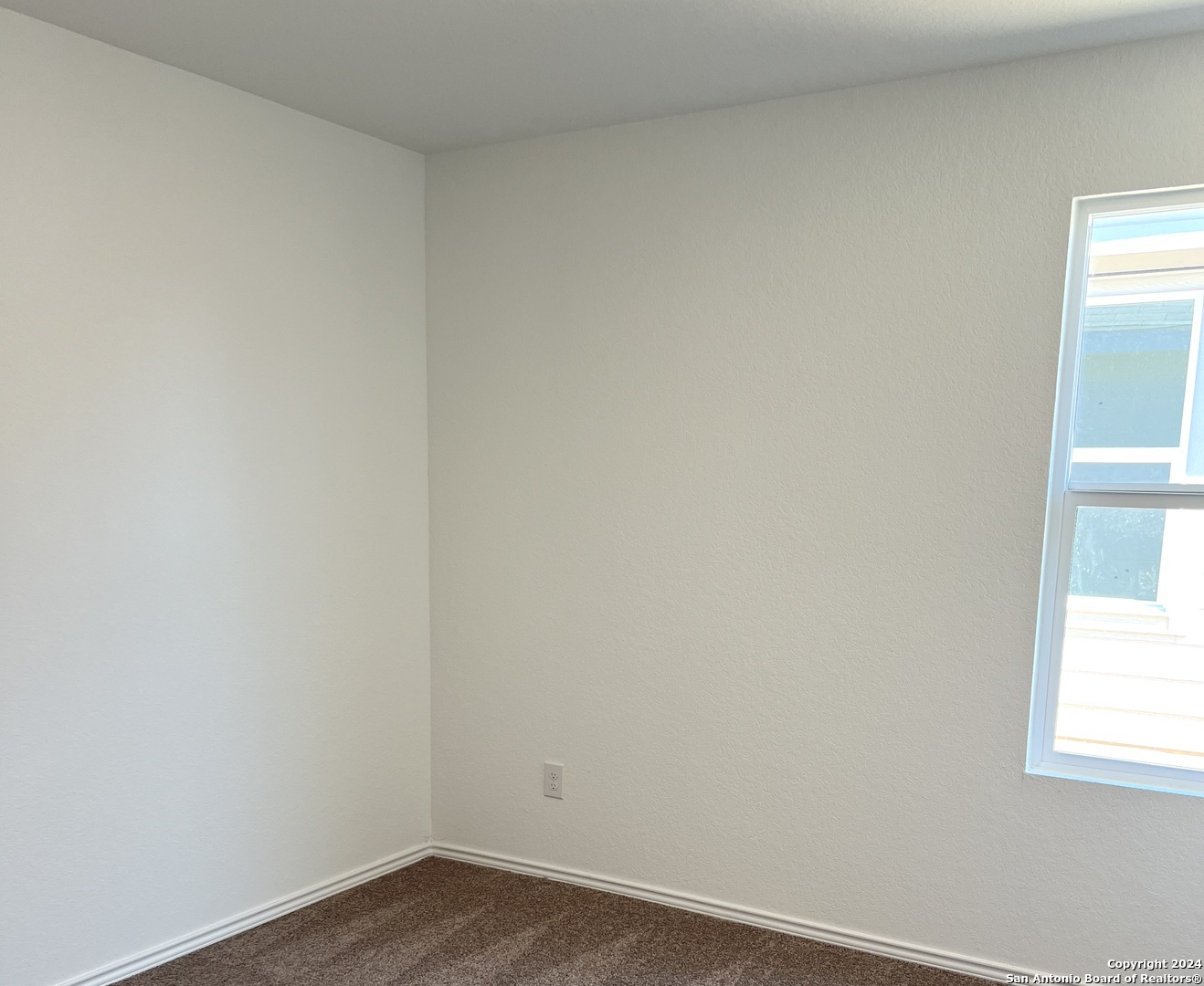 6922 Biotite Ridge Elmendorf TX 78112