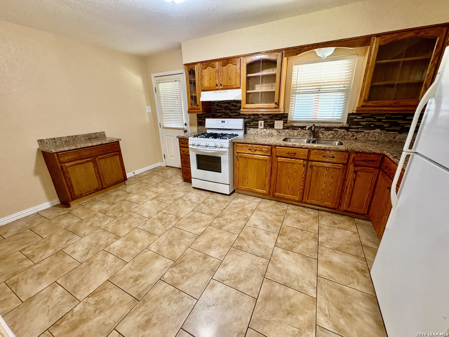 4823 Casa Oro Street San Antonio TX 78233