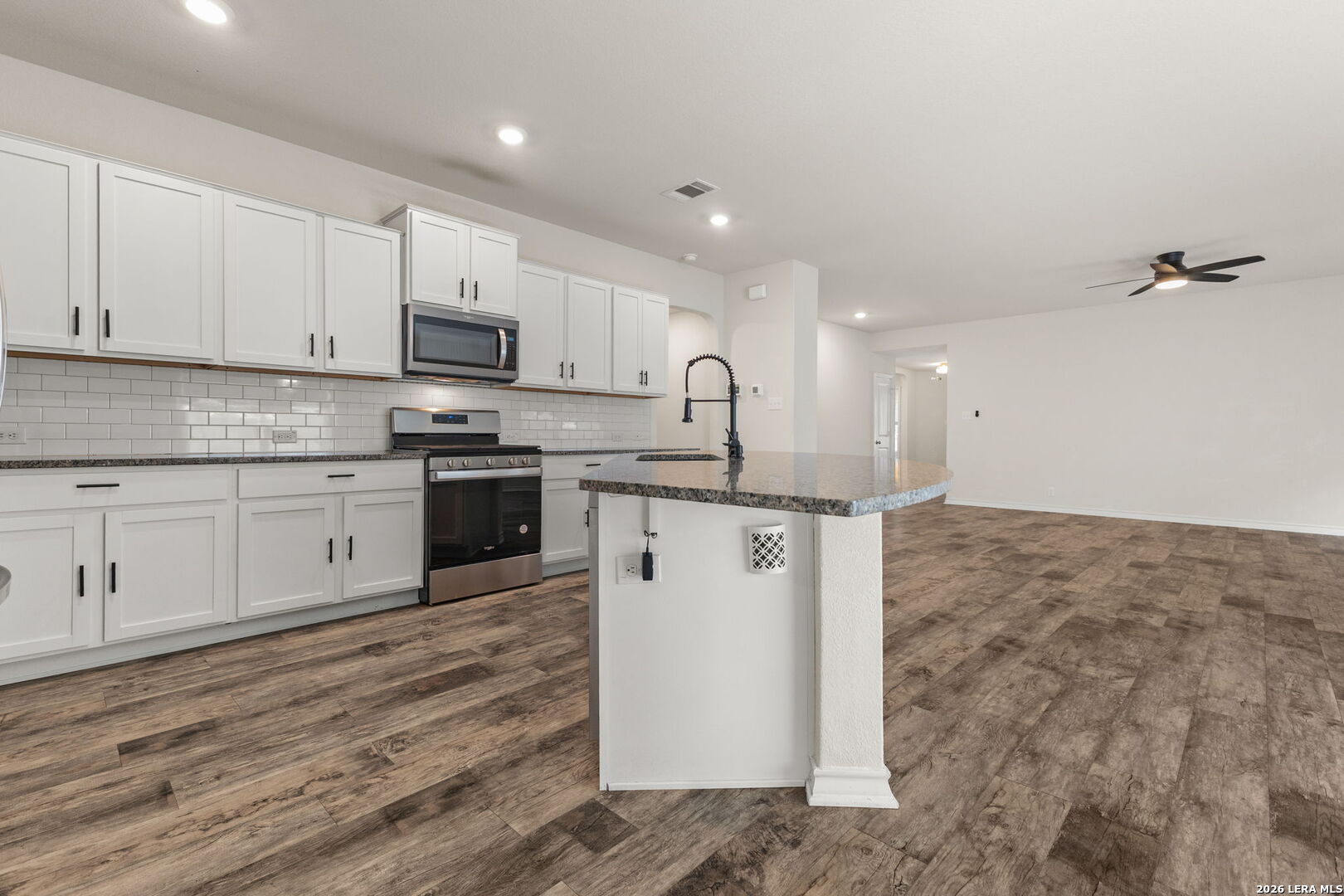 6723 Hoffman Plain San Antonio TX 78252