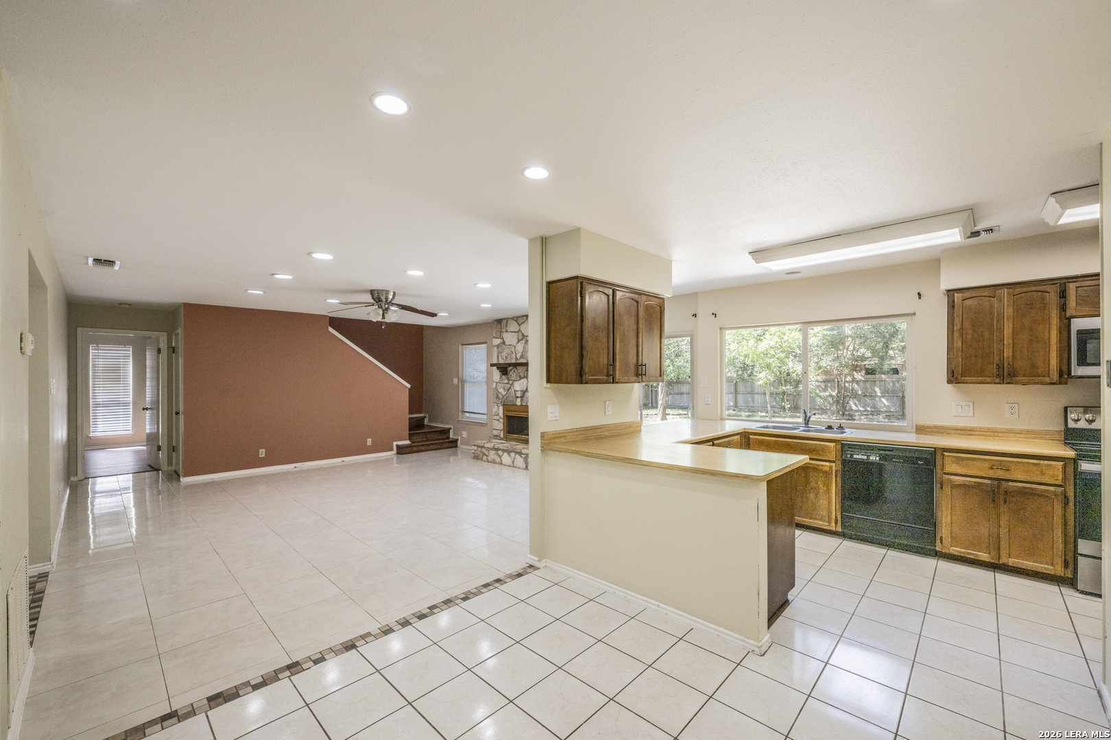 14011 Woodstream San Antonio TX 78231