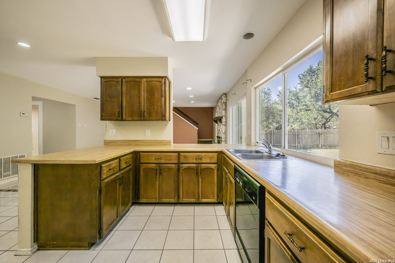 14011 Woodstream San Antonio TX 78231