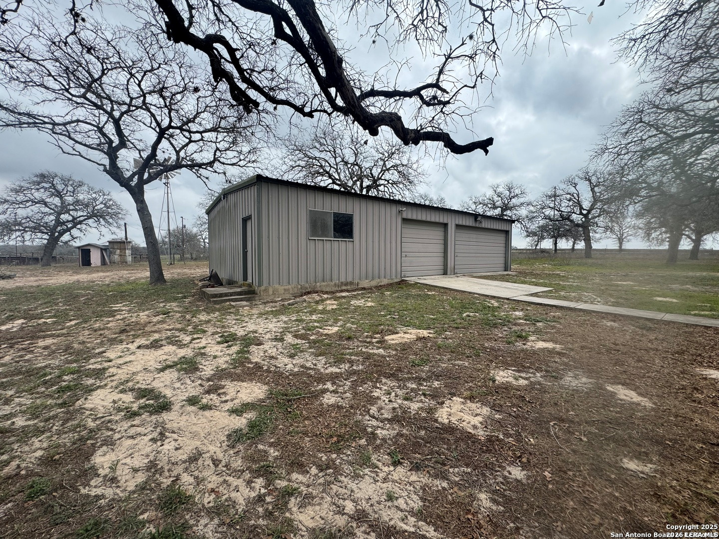 2626 County Road 319 La Vernia TX 78121