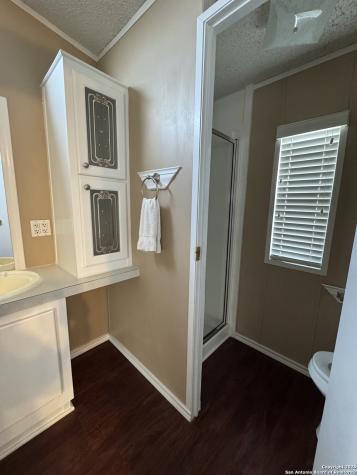 110 Deer Park La Vernia TX 78121