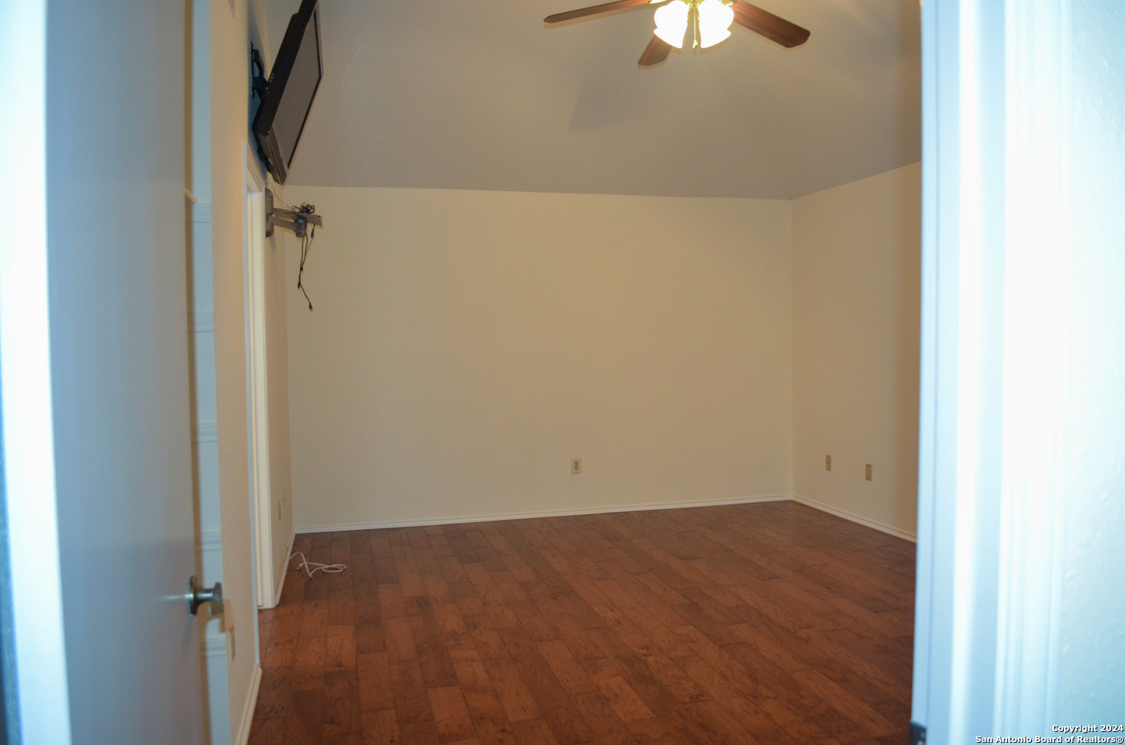7501 Forest Echo Live Oak TX 78233