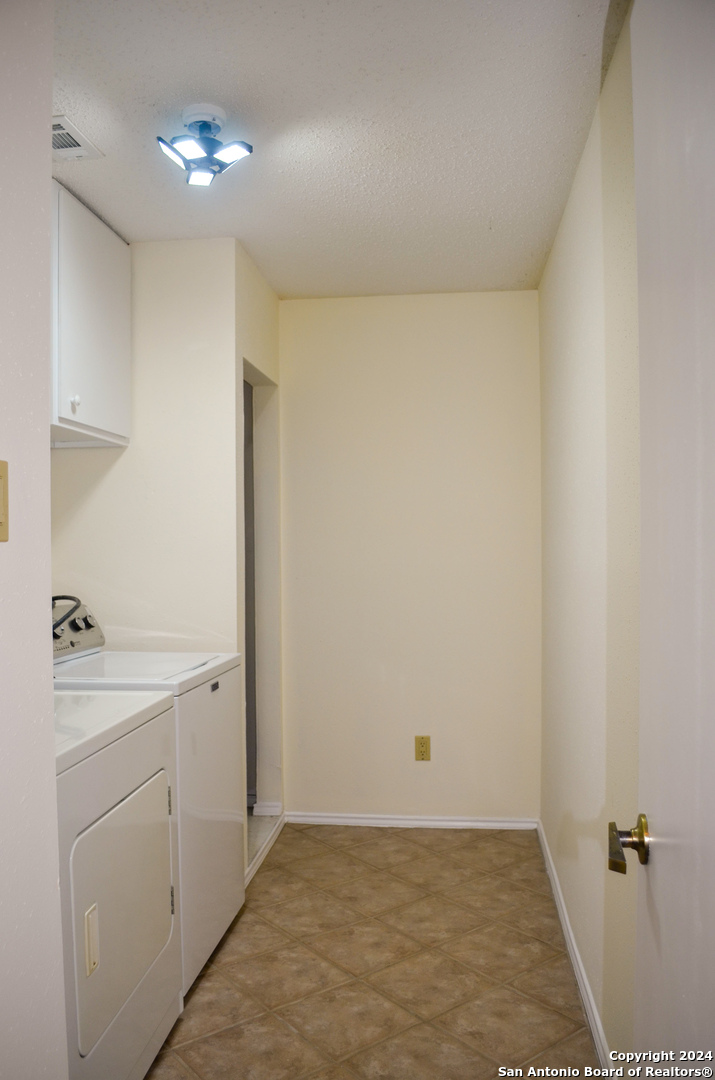 7501 Forest Echo Live Oak TX 78233
