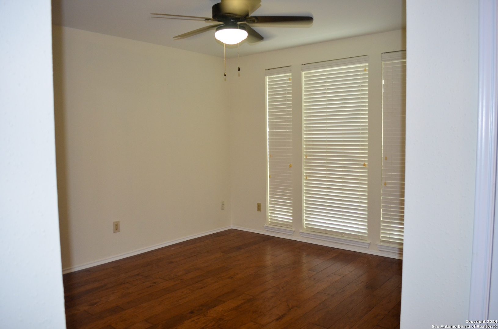 7501 Forest Echo Live Oak TX 78233