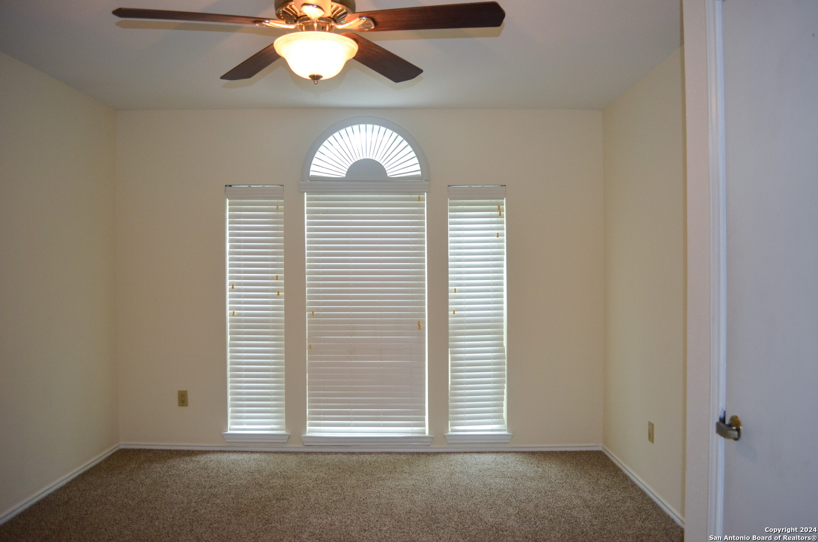 7501 Forest Echo Live Oak TX 78233