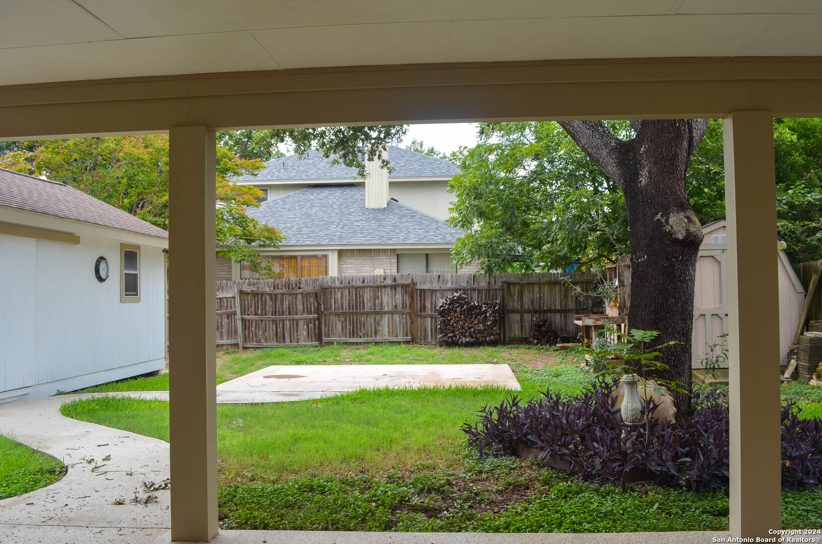 7501 Forest Echo Live Oak TX 78233