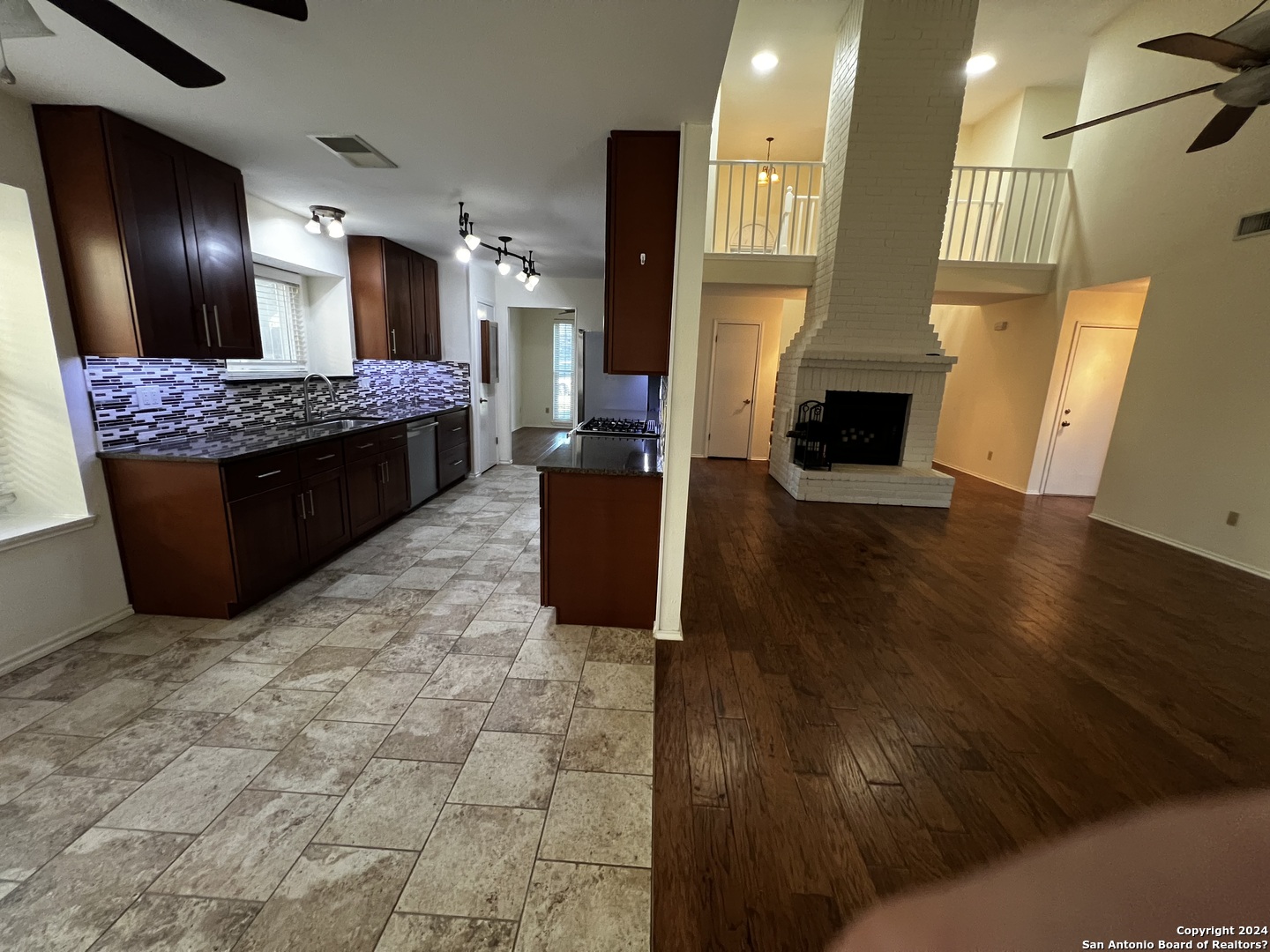 7501 Forest Echo Live Oak TX 78233