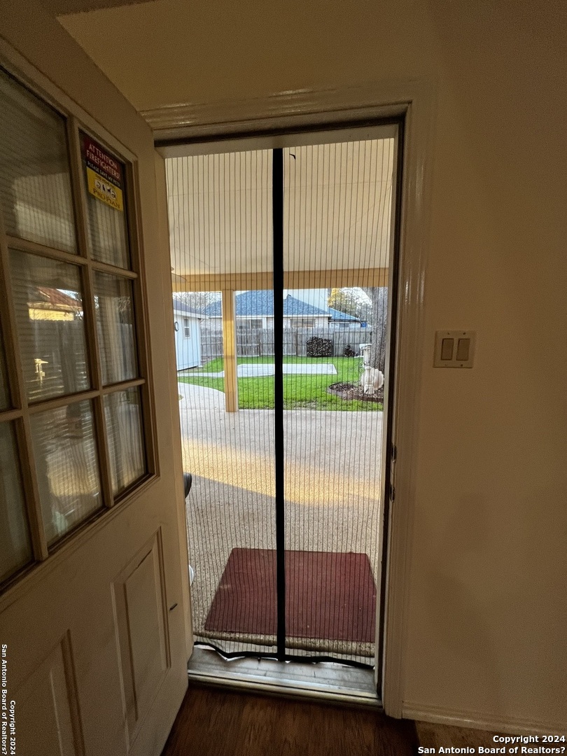 7501 Forest Echo Live Oak TX 78233