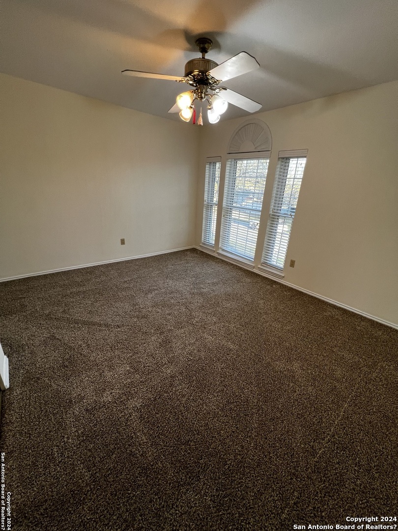 7501 Forest Echo Live Oak TX 78233