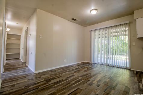 5822 Branch Valley San Antonio TX 78242