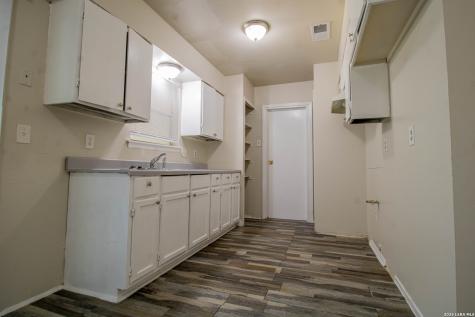 5822 Branch Valley San Antonio TX 78242