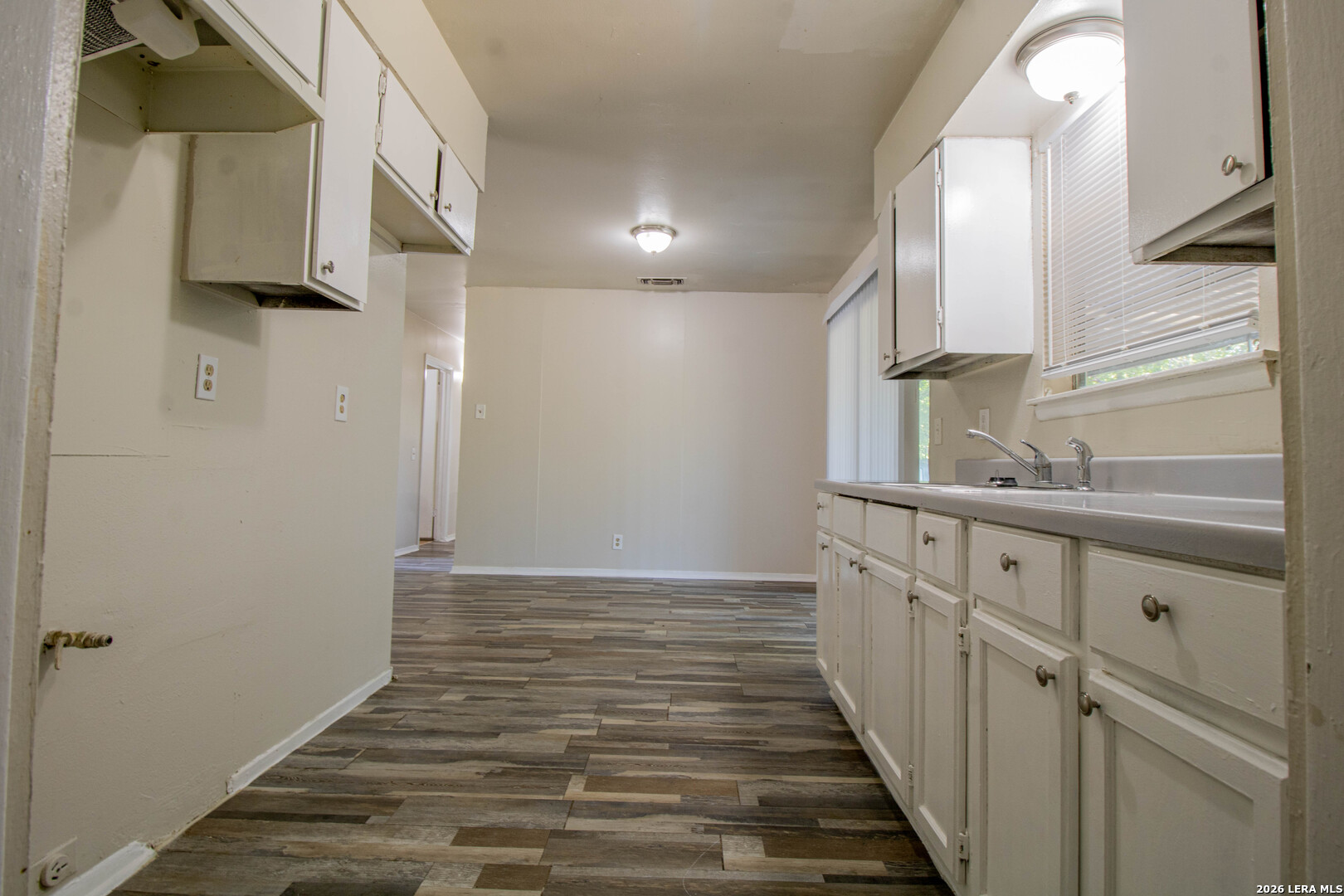 5822 Branch Valley San Antonio TX 78242