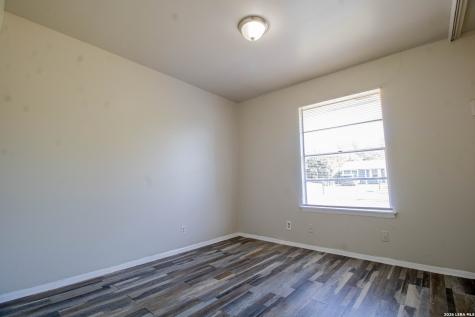 5822 Branch Valley San Antonio TX 78242