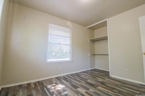 5822 Branch Valley San Antonio TX 78242