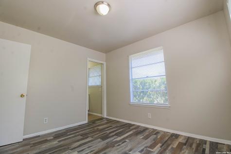 5822 Branch Valley San Antonio TX 78242