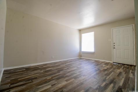 5822 Branch Valley San Antonio TX 78242