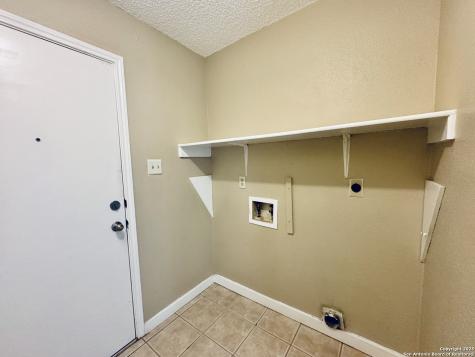5846 Sun Farm San Antonio TX 78244