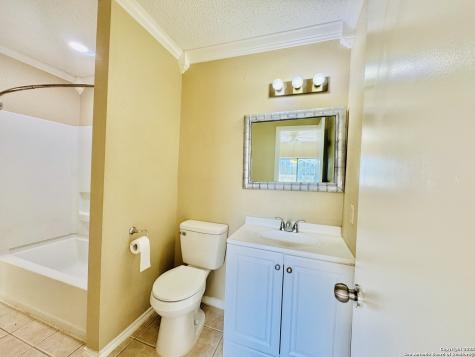 5846 Sun Farm San Antonio TX 78244
