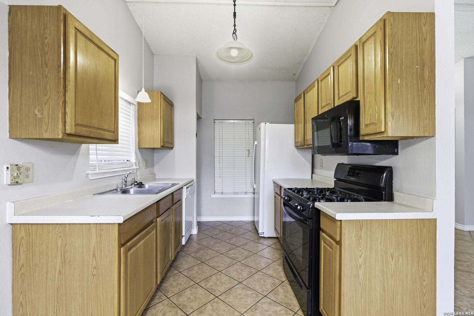 9439 Charter Point San Antonio TX 78250