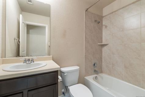 15537 Gray Catbird San Antonio TX 78253