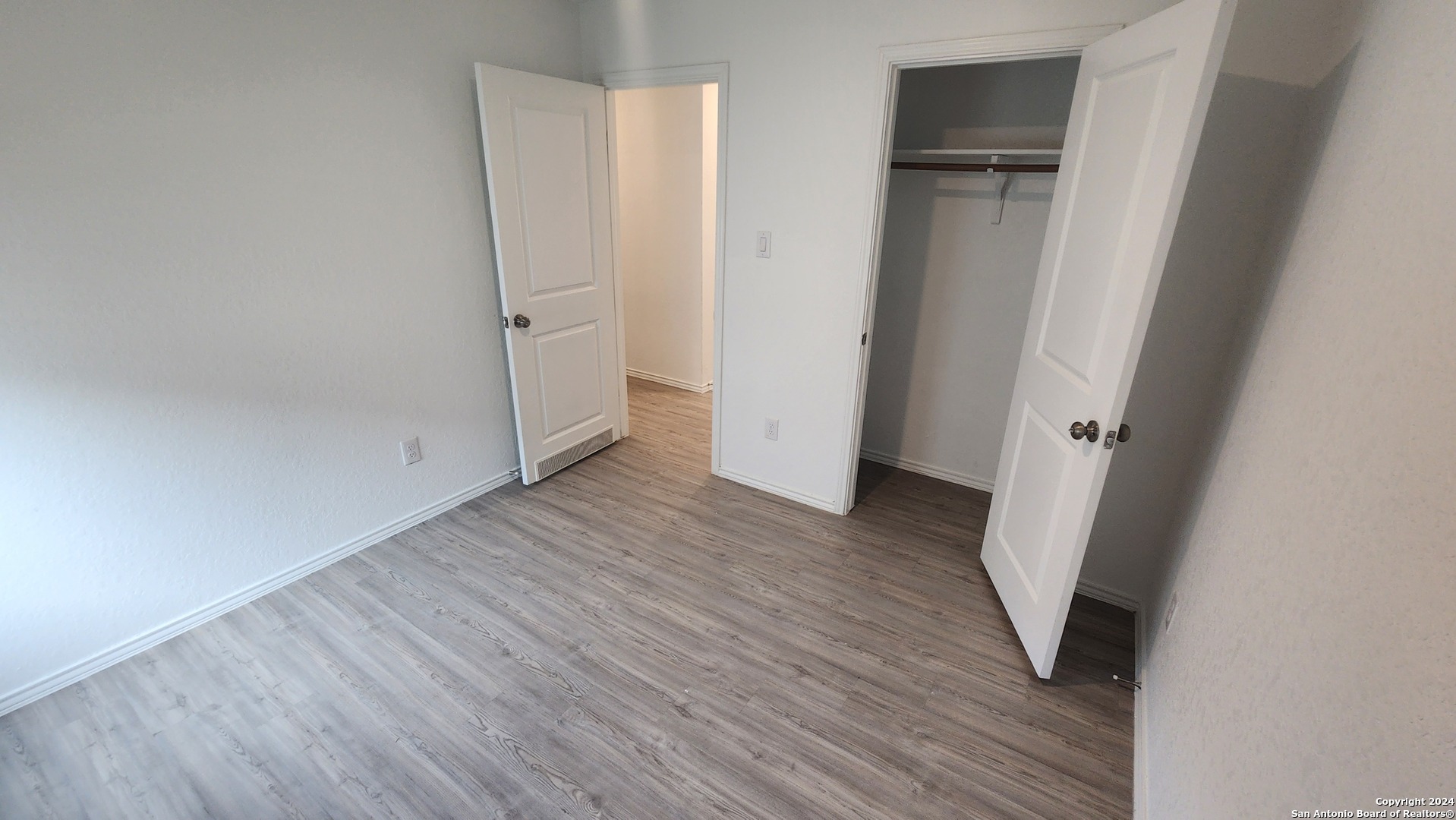 2815 Charpak Drive Converse TX 78109