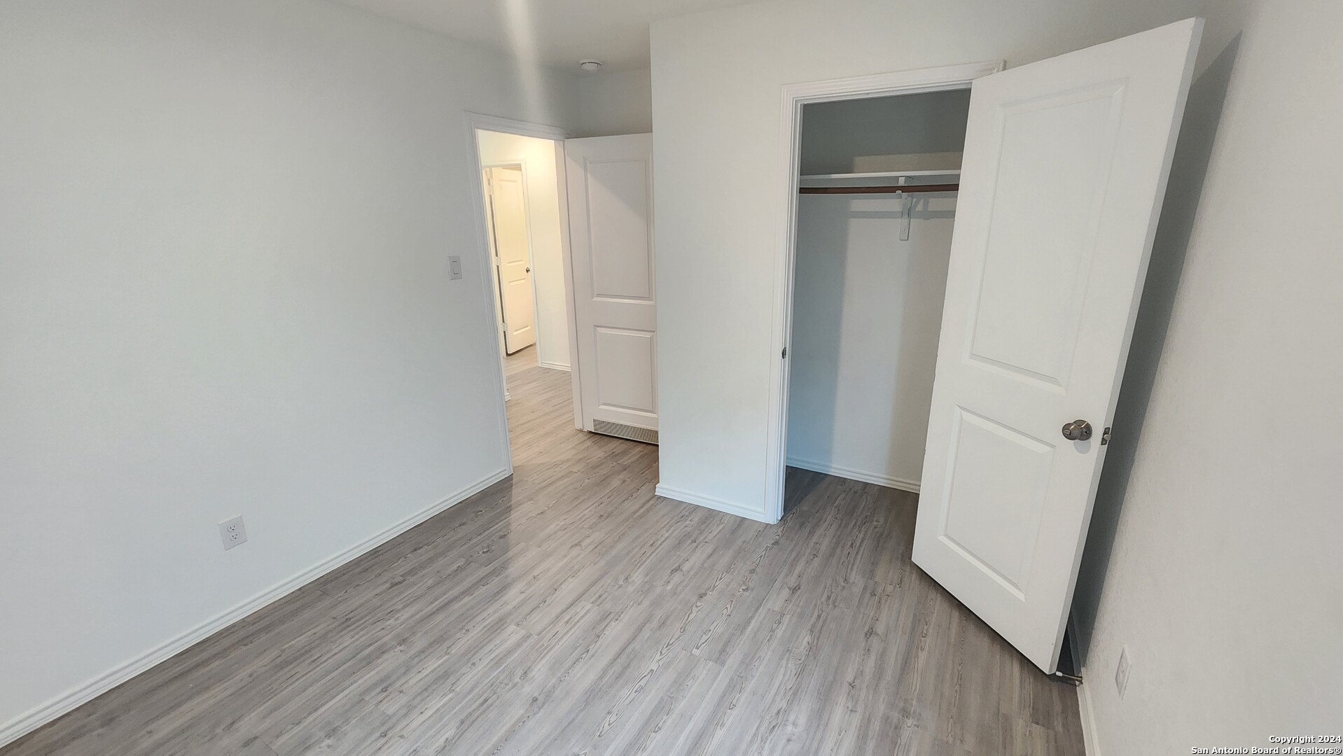 2815 Charpak Drive Converse TX 78109