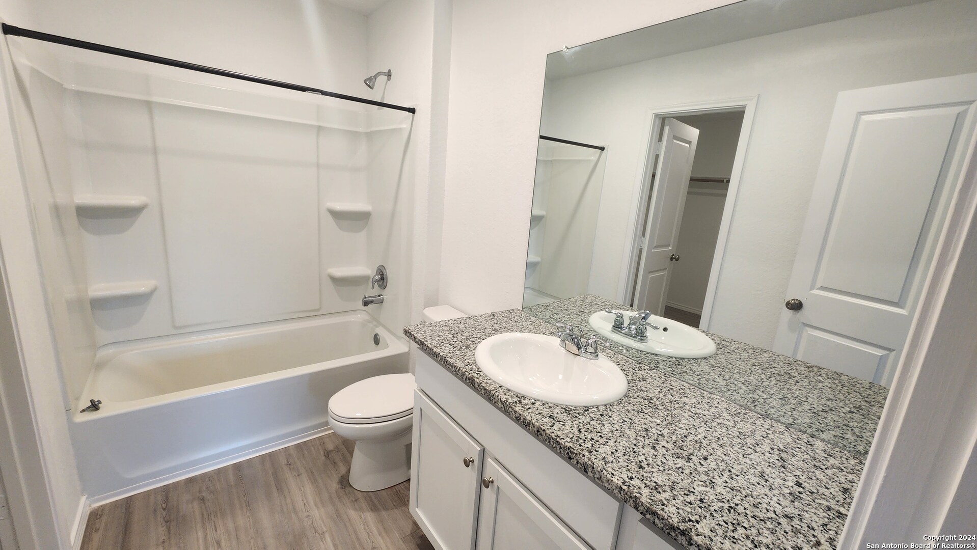 2815 Charpak Drive Converse TX 78109