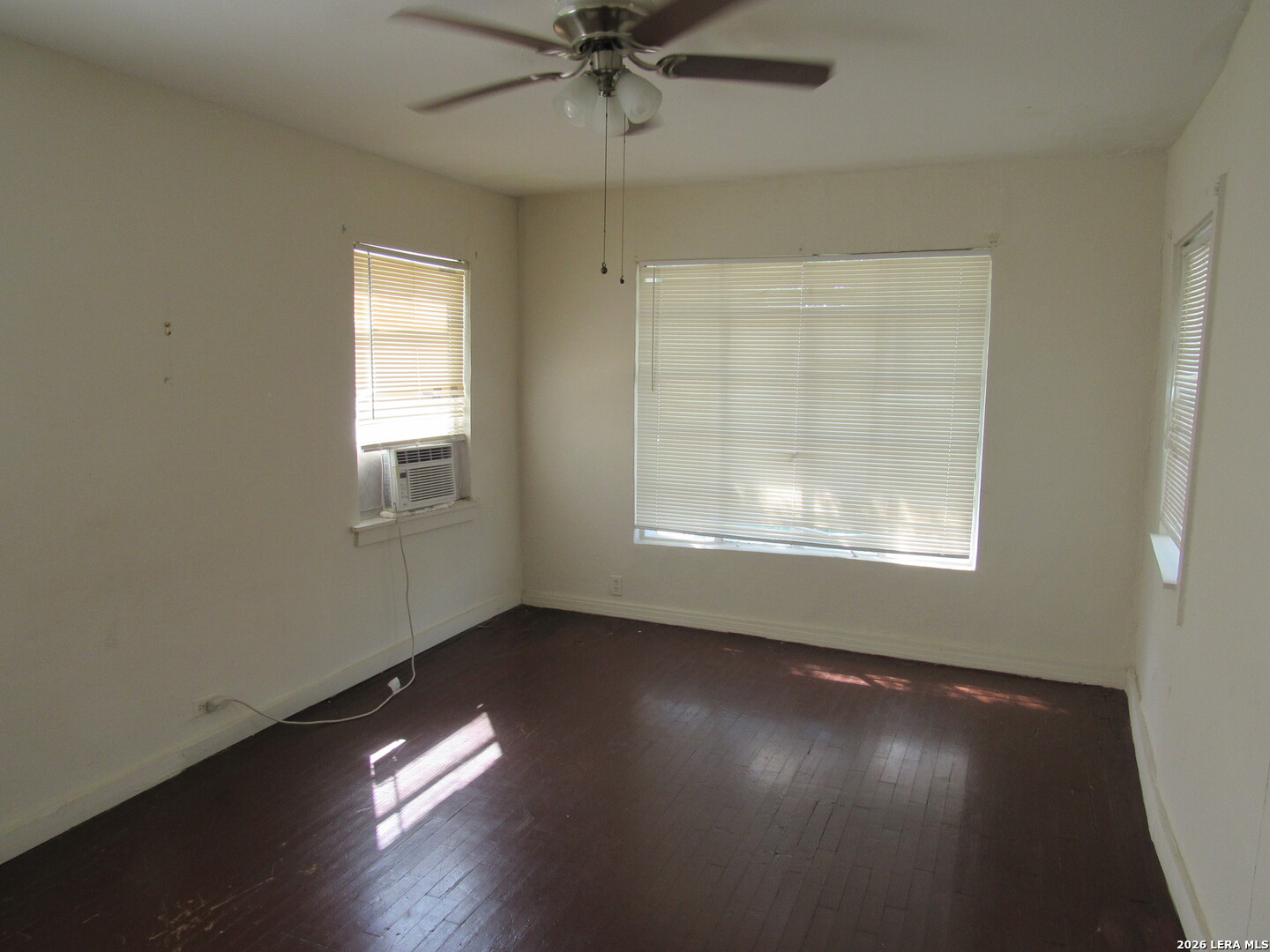 1509 W Woodlawn San Antonio TX 78201
