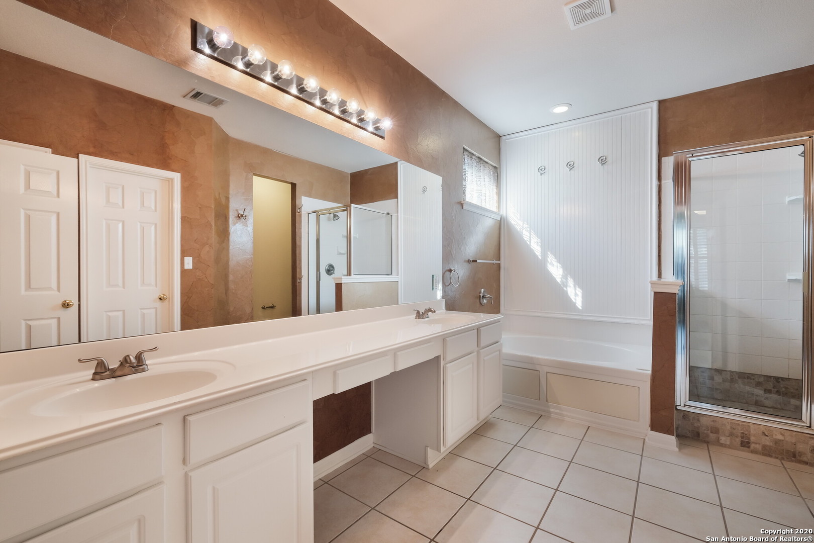 1310 Mesa Draw San Antonio TX 78258