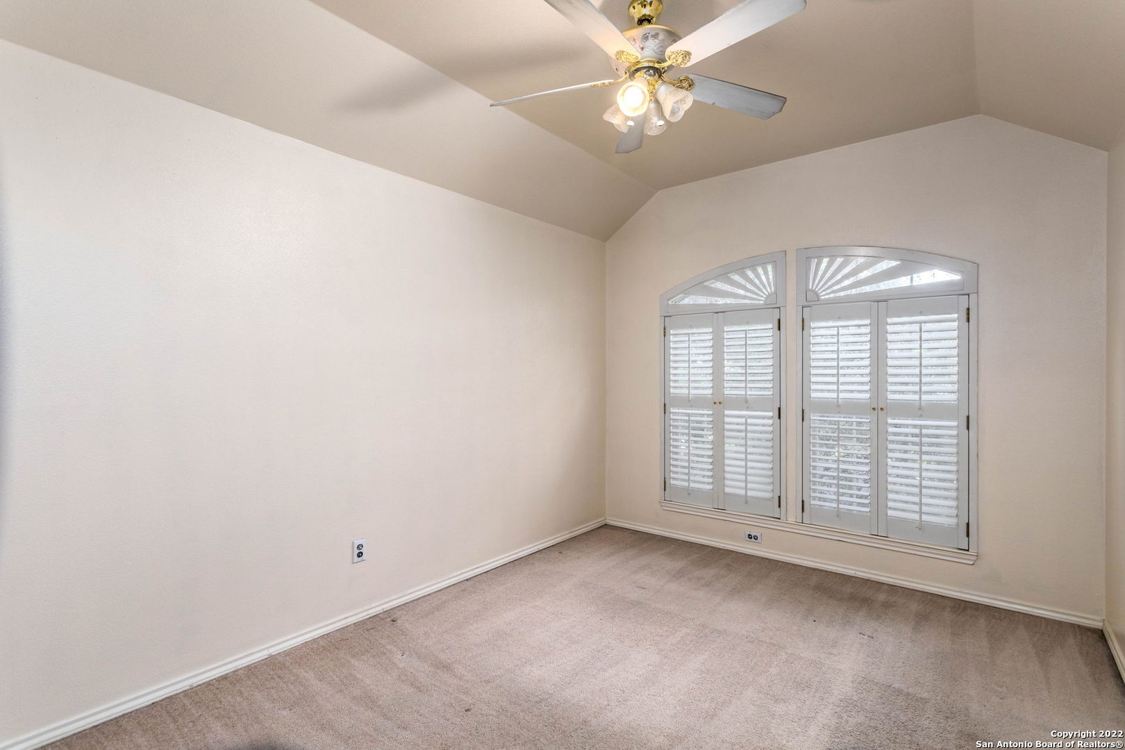 5 Nikita Drive San Antonio TX 78248