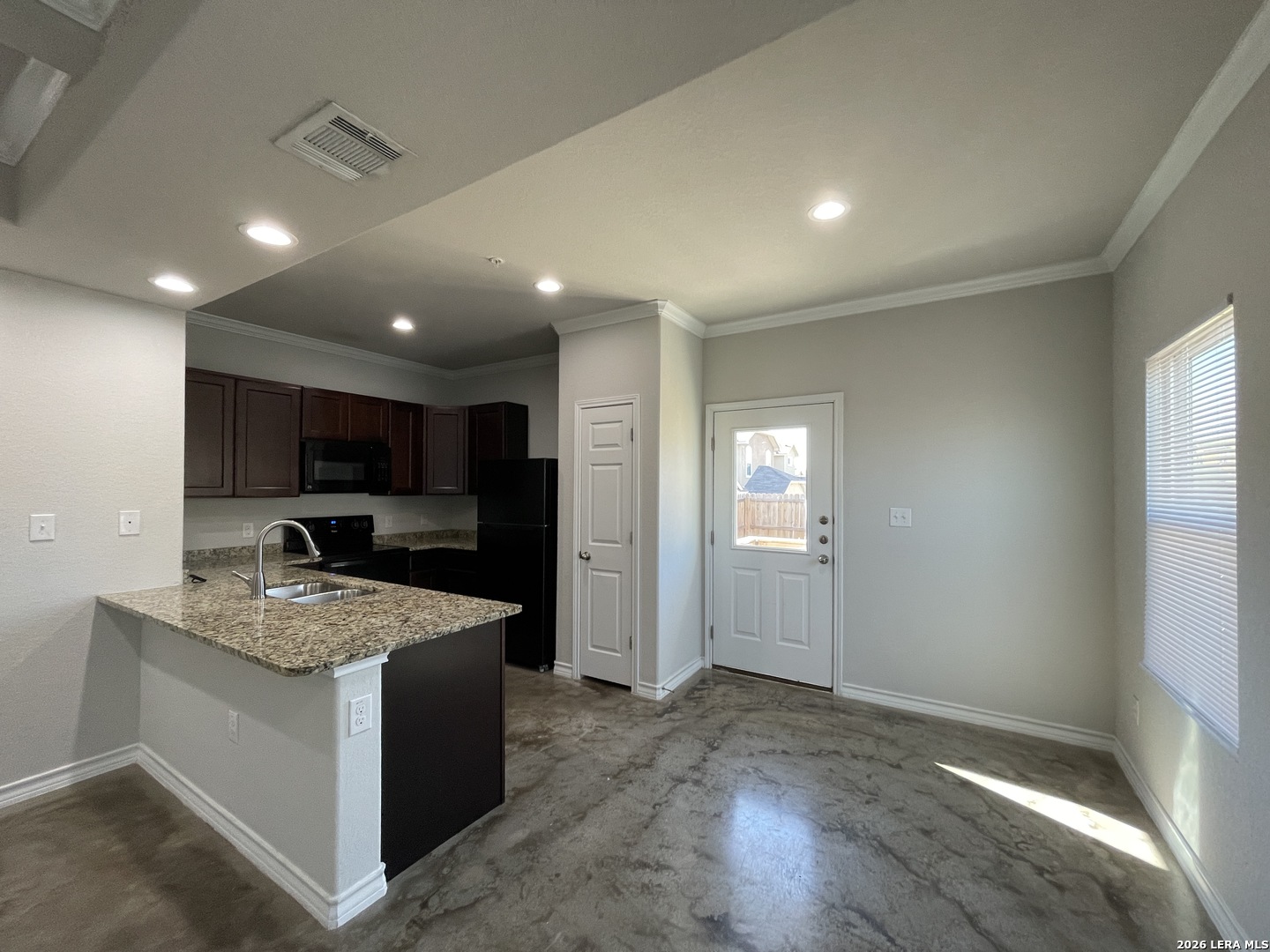 8402 Flicka Hills Selma TX 78154