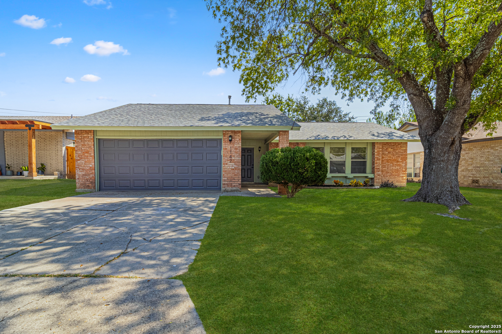 1142 Churing San Antonio TX 78245