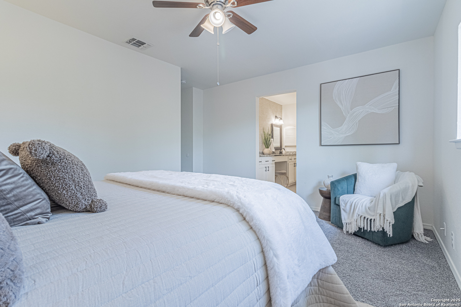 1142 Churing San Antonio TX 78245