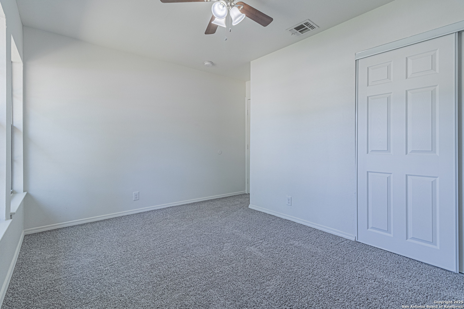 1142 Churing San Antonio TX 78245