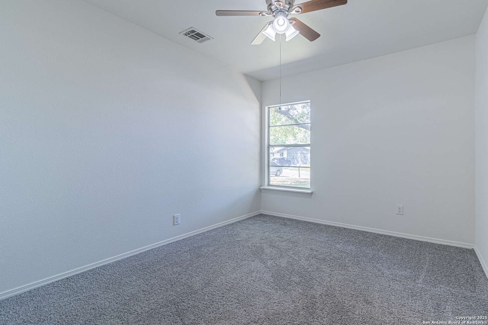 1142 Churing San Antonio TX 78245