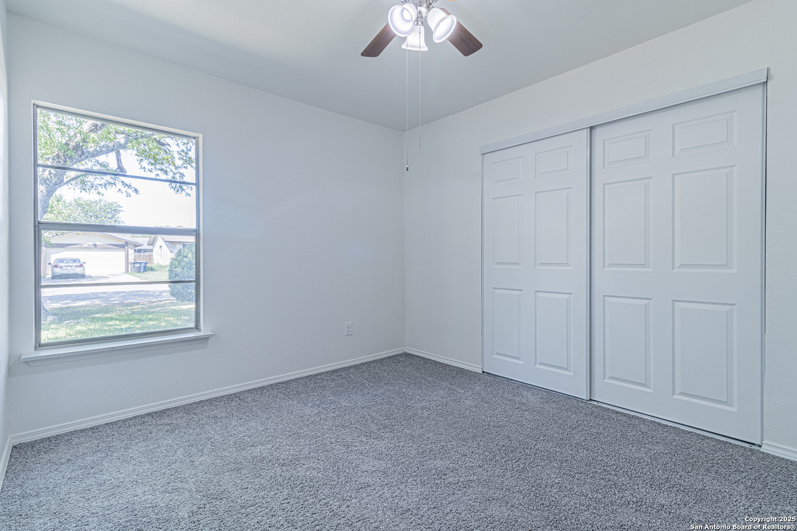 1142 Churing San Antonio TX 78245
