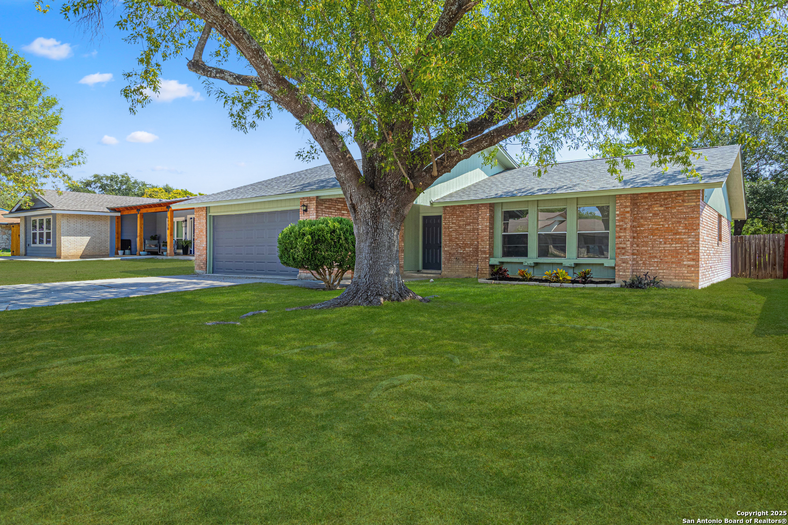 1142 Churing San Antonio TX 78245