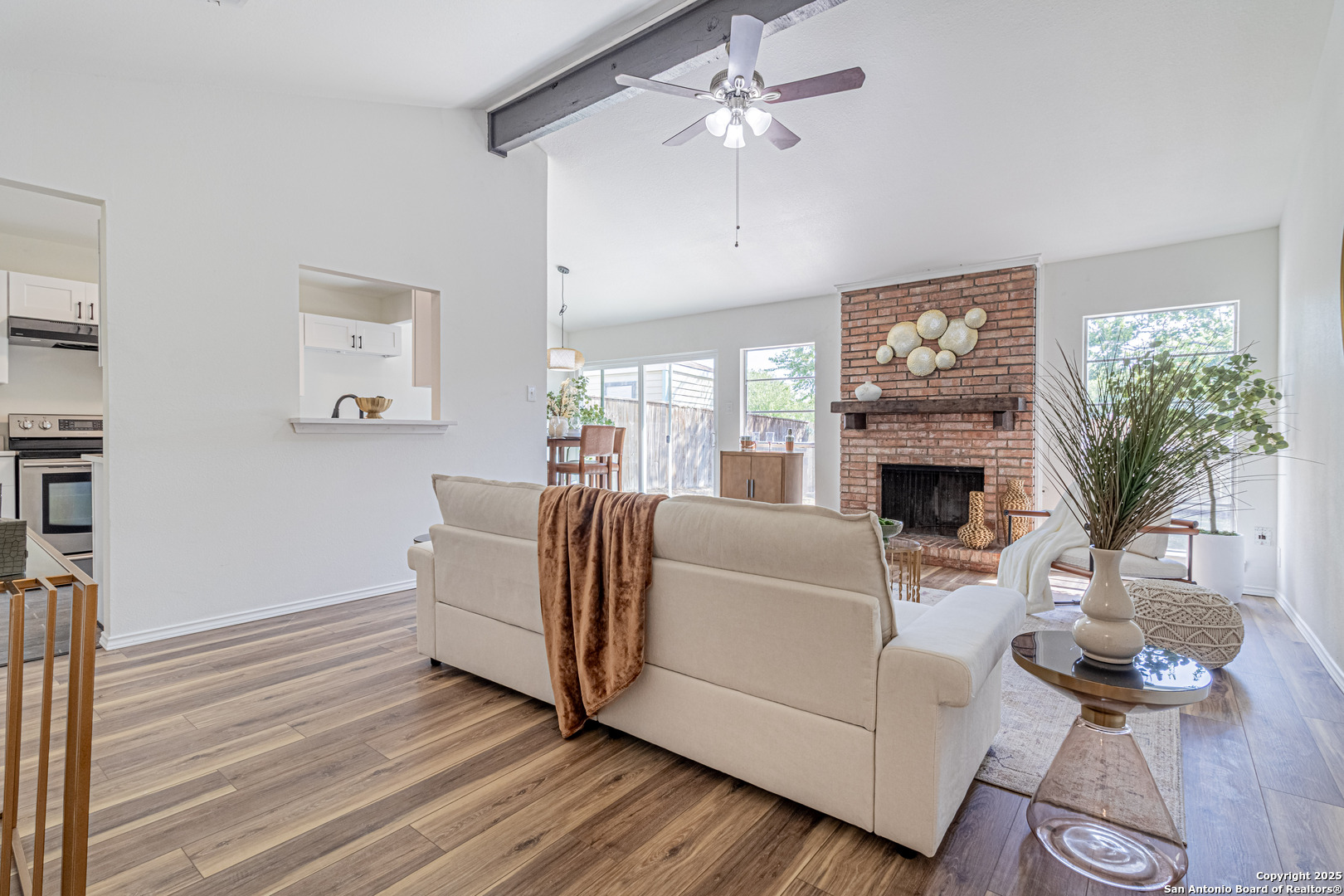 1142 Churing San Antonio TX 78245