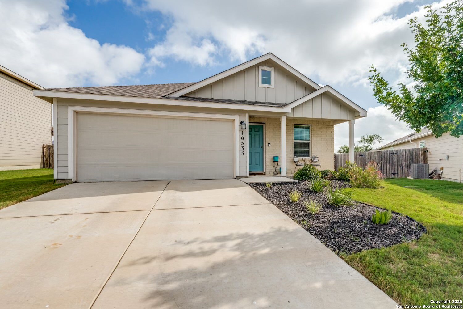 10535 Hammock Hill Converse TX 78109