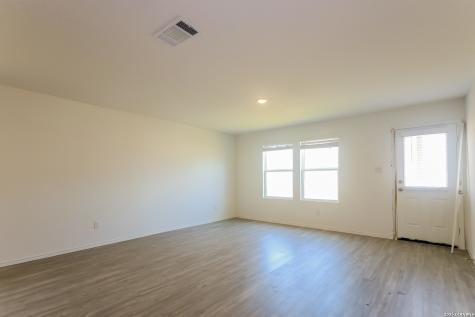 1702 Morse San Antonio TX 78227